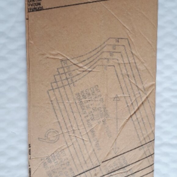 Simplicity sewing uncut pattern 2308 dress day or evening sleeveless variations - Picture 8 of 9